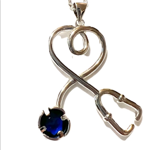18 karat Gold plated Heart Stethoscope Necklace - Picture 2 of 5